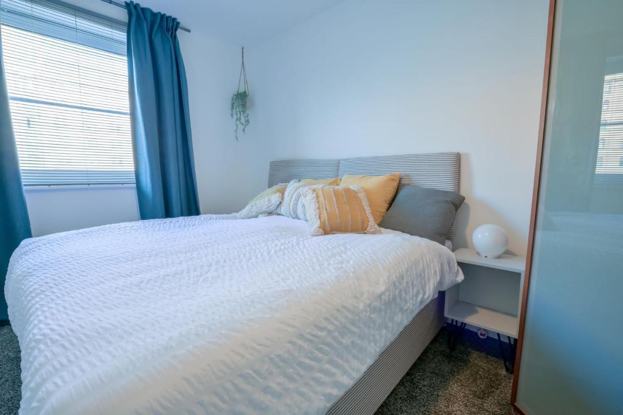 Waterloo Quay Apartment Private Parking Ливърпул Екстериор снимка